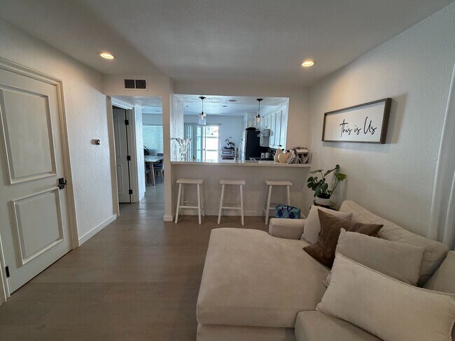 Cedar Glen, Lake Forest, CA 92630 - photo 3