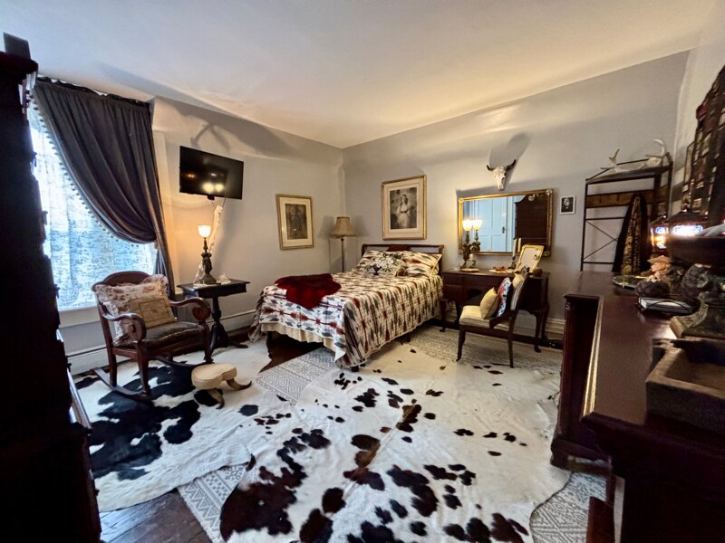 425 S Washington St, Dillon, MT 59725 - photo 1