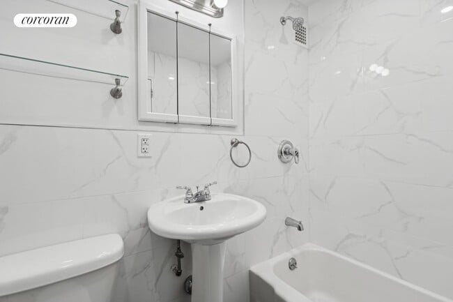401 W 56th St, New York, NY 10019 - photo 7