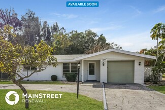 1371 Poinciana Rd, Venice, FL 34293