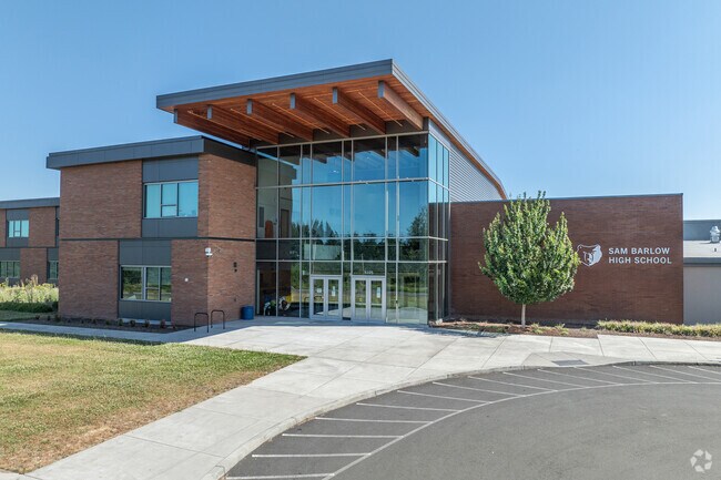 Sam Barlow High School prepares Powell Valley students for success.