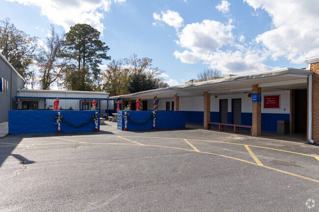 Memorial Day School offers many programs for its students.