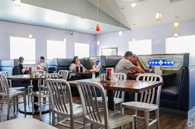 Cedar Hills has cozy diners like Spicers.