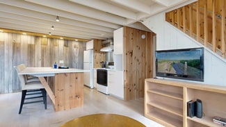 42 Evergreen Ave, Old Orchard Beach, ME 04064