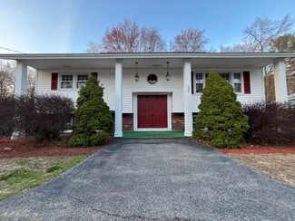 222 Primrose Hill Rd, Dracut, MA 01826