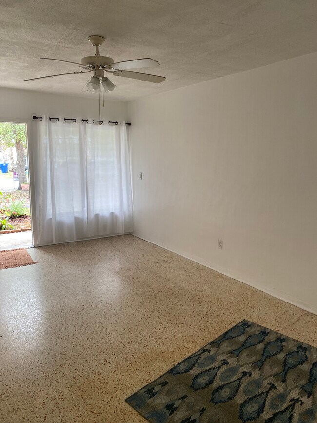 1620 NE 110th Terrace unit 2, Miami, FL 33161 - photo 3
