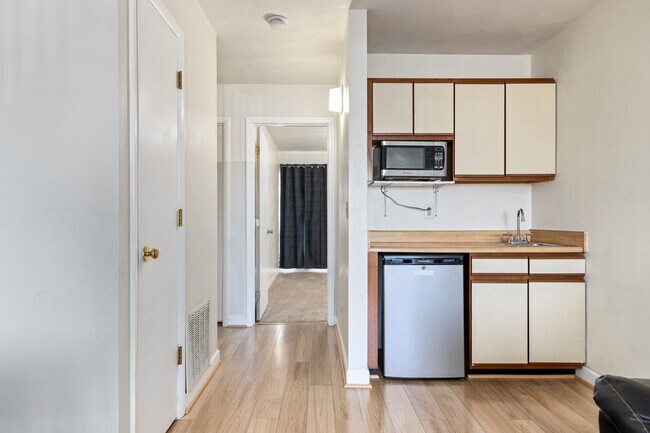 1378 Bradley Dr unit 3, Harrisonburg, VA 22801 - photo 5