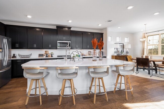 318 Bluestem Dr unit 37072551, Euless, TX 76039 - photo 4