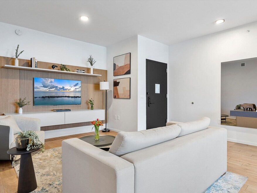 The Elser unit ID1335266P, Miami, FL 33132 - photo 1