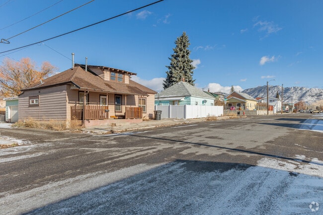 Plenty of bungalows can be found while walking the residential streets of Central Butte.