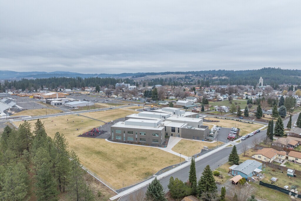 Creekside Elementary features lots of outdoor space for its students.