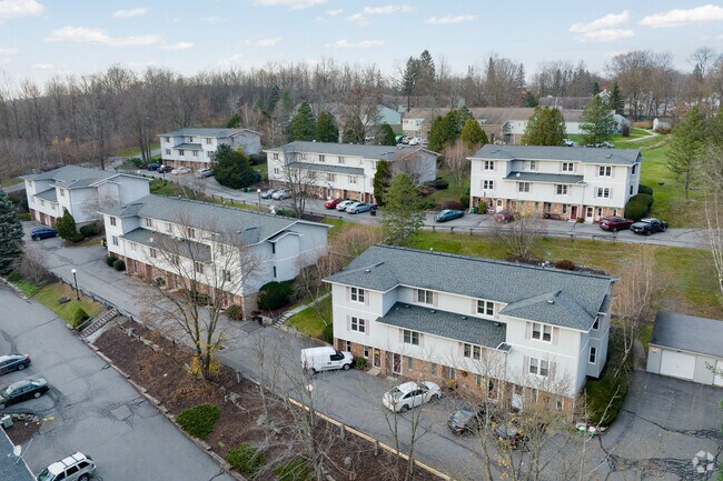 There are also newer townhouses available in Chinchilla, PA.