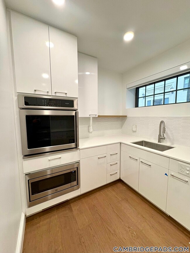1200 Massachusetts Ave Unit B2, Cambridge, MA 02138