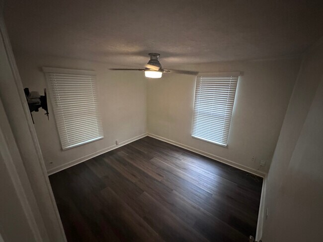 1628 Brasfield St, Dyersburg, TN 38024 - photo 7