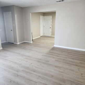 2458 S Backer Ave, Fresno, CA 93725