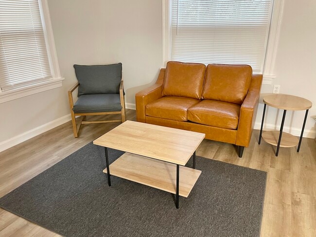 231 N Spring Grove St unit 1, Medina, OH 44256 - photo 3