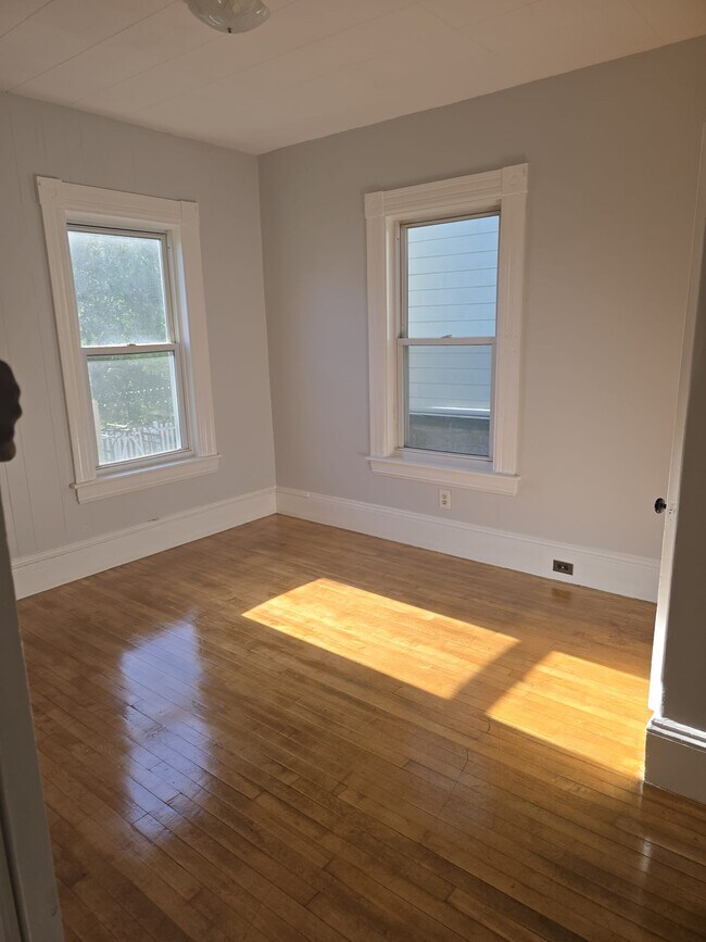 96 Ashland St unit 1, Manchester, NH 03104 - photo 6