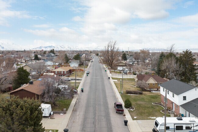 Homes in Bonneville neighborhood, Utah.