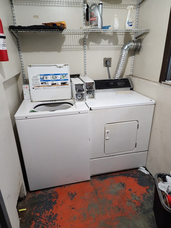 1032 E 12th Ave unit 4, Anchorage, AK 99501 - photo 2