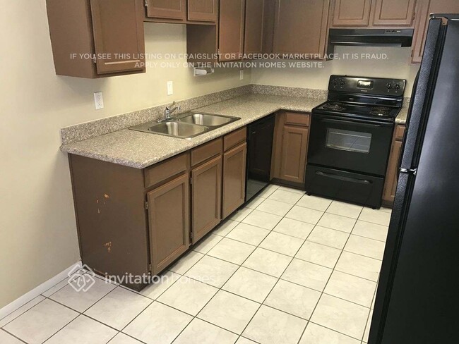 9617 N 52nd Dr, Glendale, AZ 85302 - photo 4