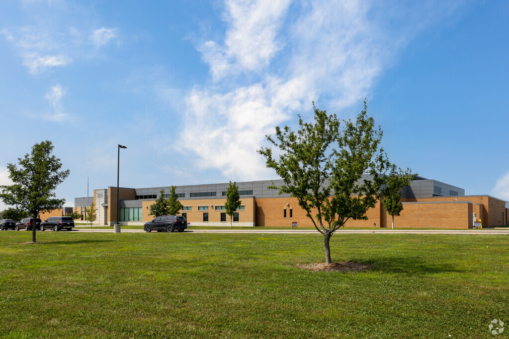Kooser Elementary School is part of the Lincoln Public School System.