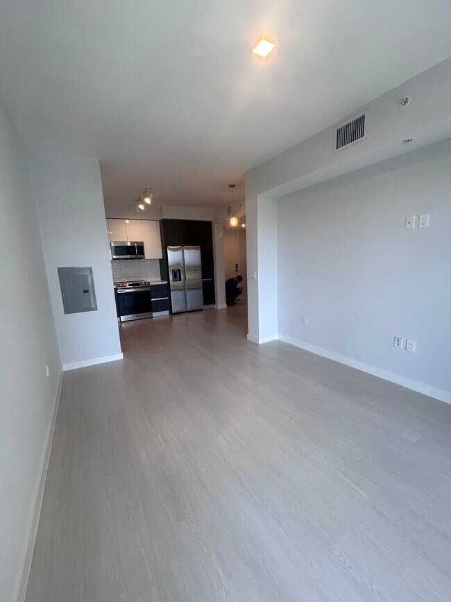 40 NW 14th Ave unit A2, Dania, FL 33004 - photo 2