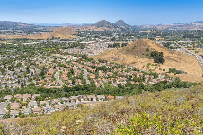 The residents of Islay enjoy the short distance to downtown San Luis Obispo for shopping.