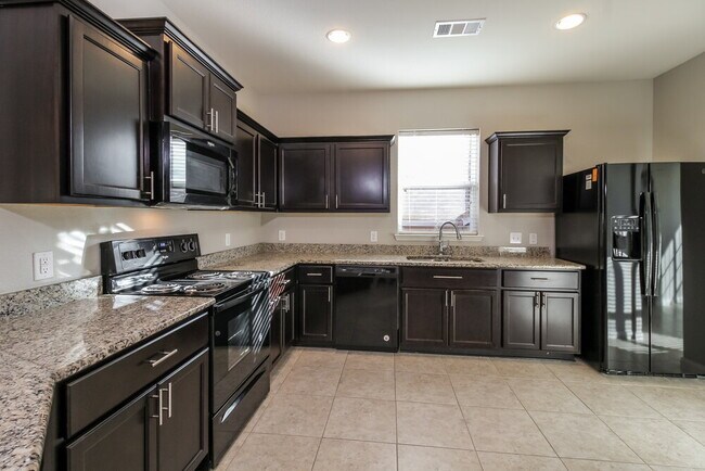 4608 Conley Ln, Denton, TX 76207 - photo 6