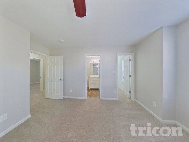 1110 Hipp Rd, Charlotte, NC 28216 - photo 6