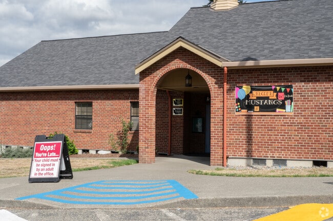 Roy Elementary School provides education in the neighborhood of 
Outlying Pierce County
