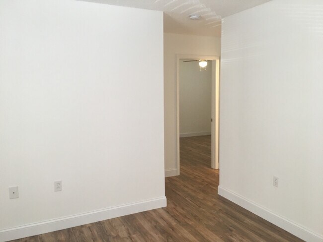 1409 29th St unit C, Niceville, FL 32578 - photo 7