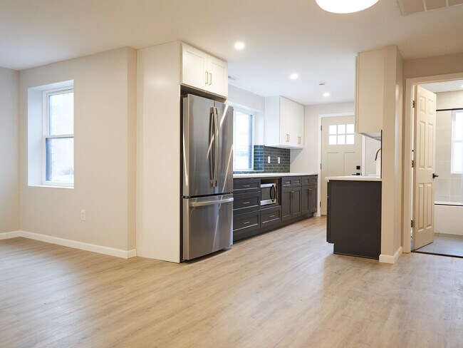 5333 Penn Ave unit 201, Pittsburgh, PA 15224 - photo 4