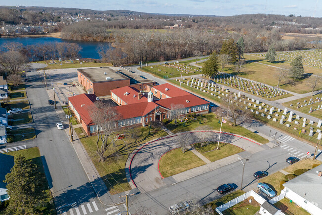 Saint Mary’s School lives the Gospel values of faith, hope and love.