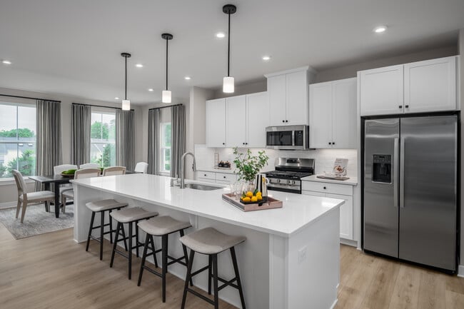 The Reserve at Woodbridge - Condos, Woodbridge, VA 22193 - photo 2