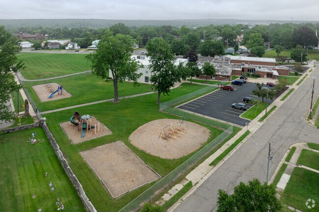 Post-Franklin Elementary School