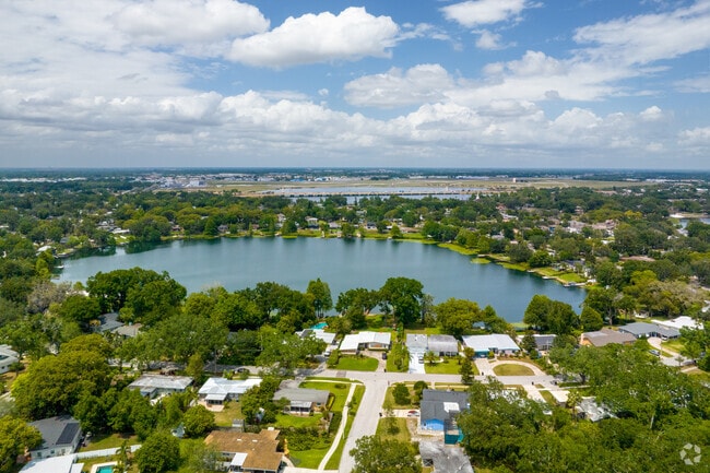 The Dover neighborhood is right beside the Orlando Executive Airport.