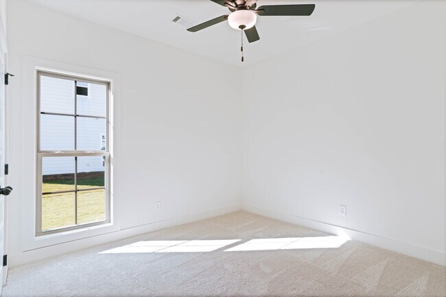 3136 Bottle Way unit 36450388, Auburn, AL 36830 - photo 5