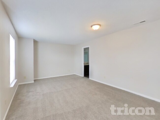 5624 W Littleton Dr, McCordsville, IN 46055 - photo 7