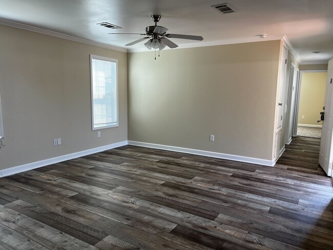 709 N Collins Fwy, Howe, TX 75459 - photo 2