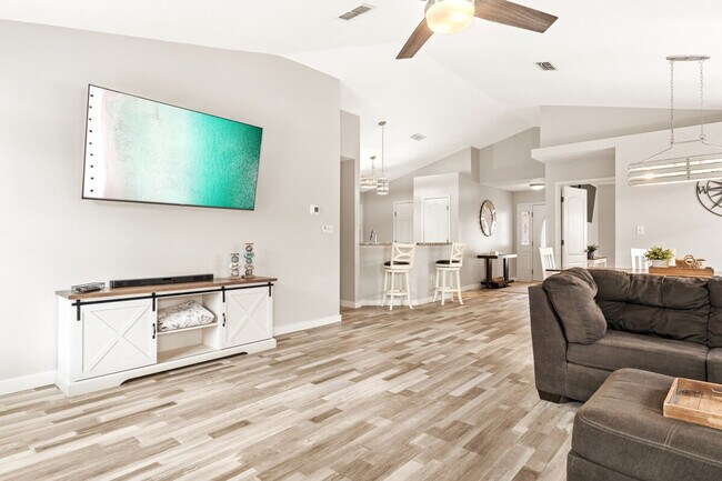 75 Secret Harbor Dr unit ID1285885P, Miramar Beach, FL 32550 - photo 5