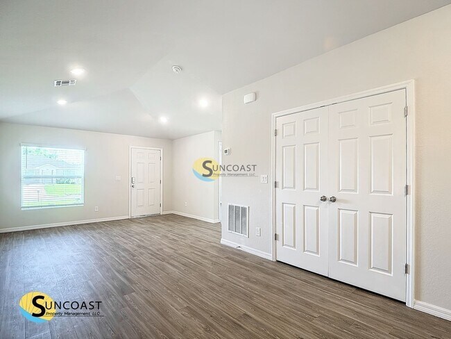 11185 Pendleton Ave, Englewood, FL 34224 - photo 6