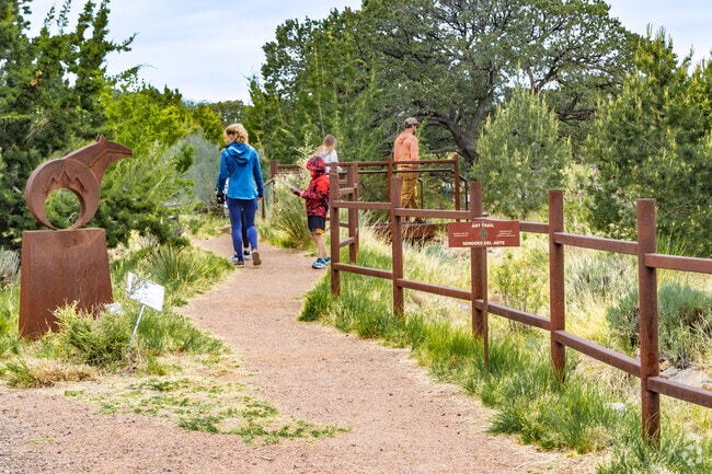 Santa Fe Botanical Gardens hosts great events outside of Las Campanas.