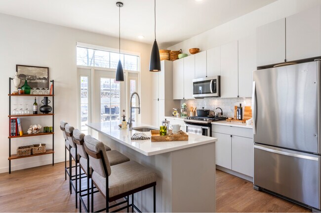 The Anchorage, Fairfield, CT 06824 - photo 2