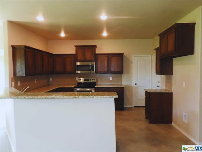 262 Great Hills Dr, Copperas Cove, TX 76522 - photo 4