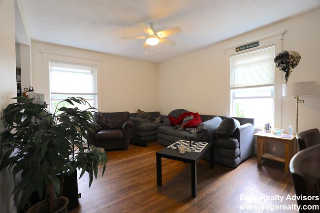 16 South St unit 2, Brighton, MA 02135 - photo 4