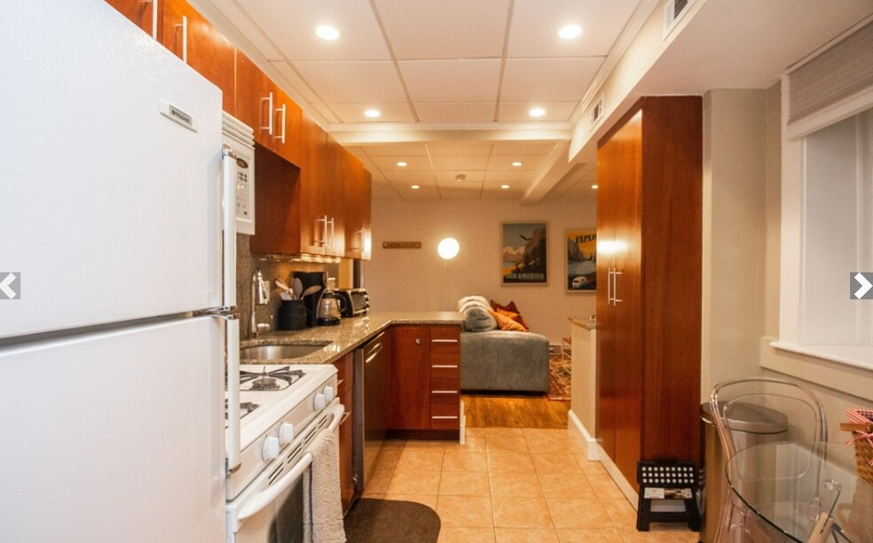 1249 Beacon St unit 4BB, Brookline, MA 02446 - photo 1