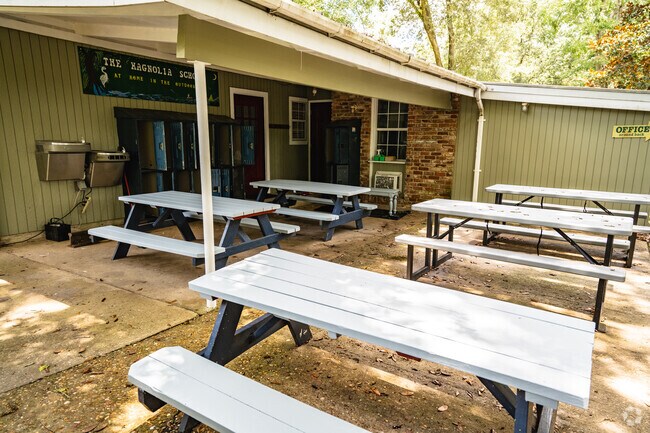 Students have the option of using the outdoor eating area at The Magnolia School.