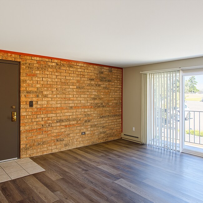 5212 Belclare Rd, Cincinnati, OH 45247 - photo 3