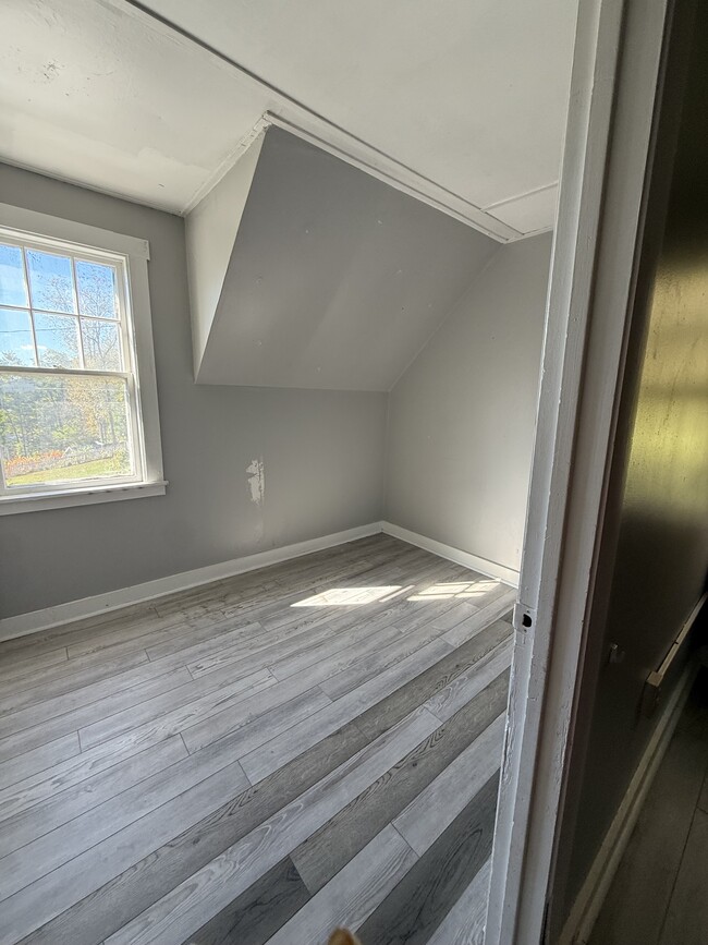 56 Long St unit 4, Barre, VT 05641 - photo 7