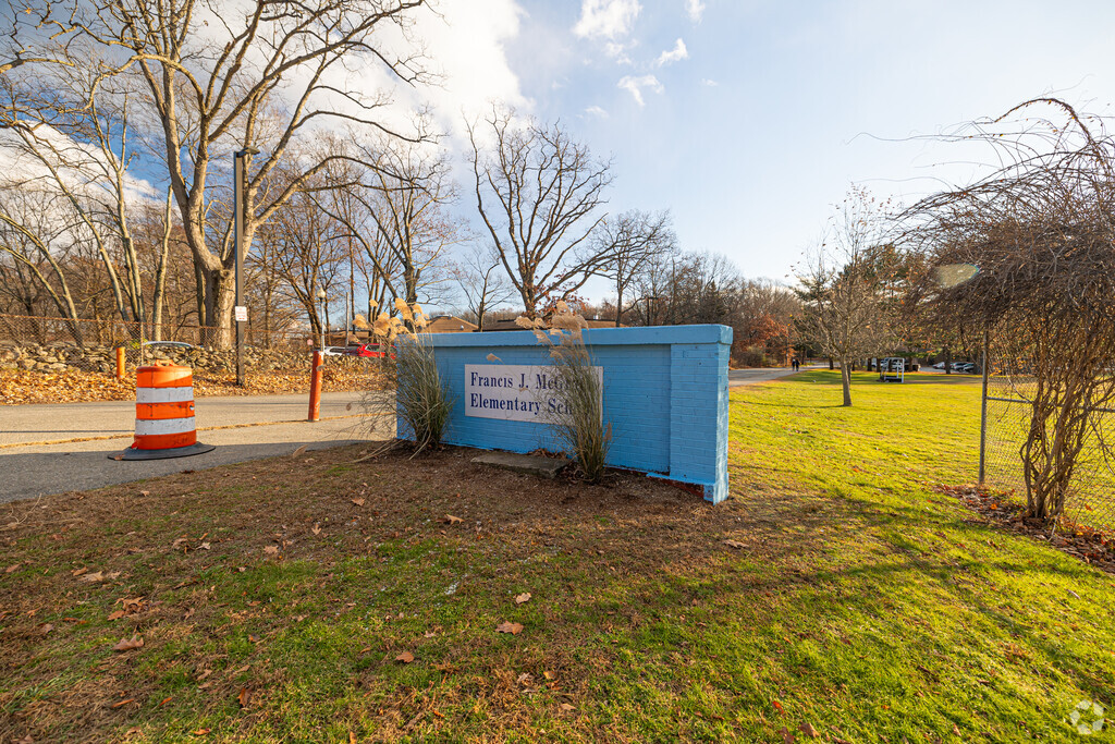 Welcome to 
Francis J. McGrath Elementary School, located in Forest Grove Worcester, MA.